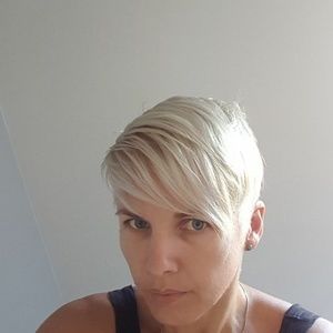 Meet your Posher, Selena